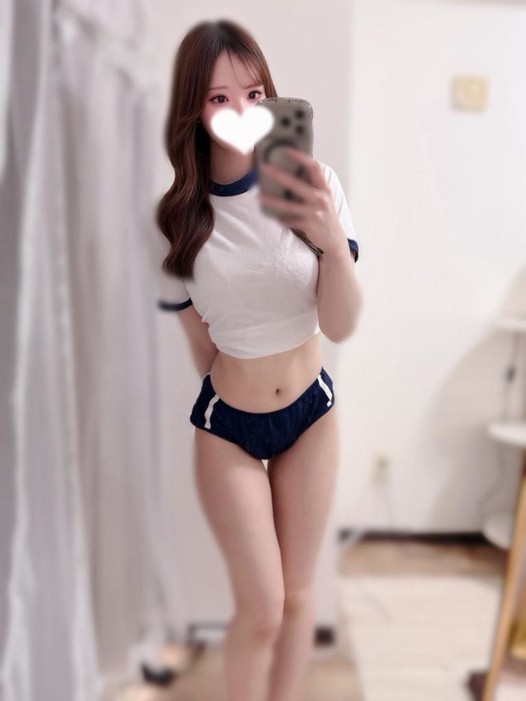 真白ゆの