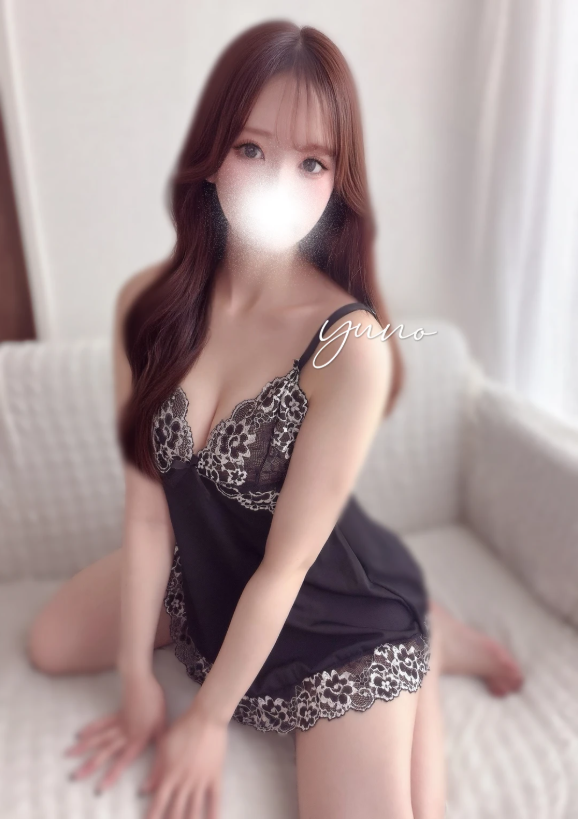真白ゆの