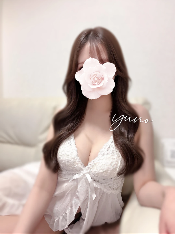 真白ゆの