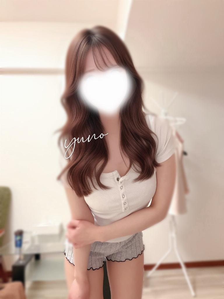 真白ゆの