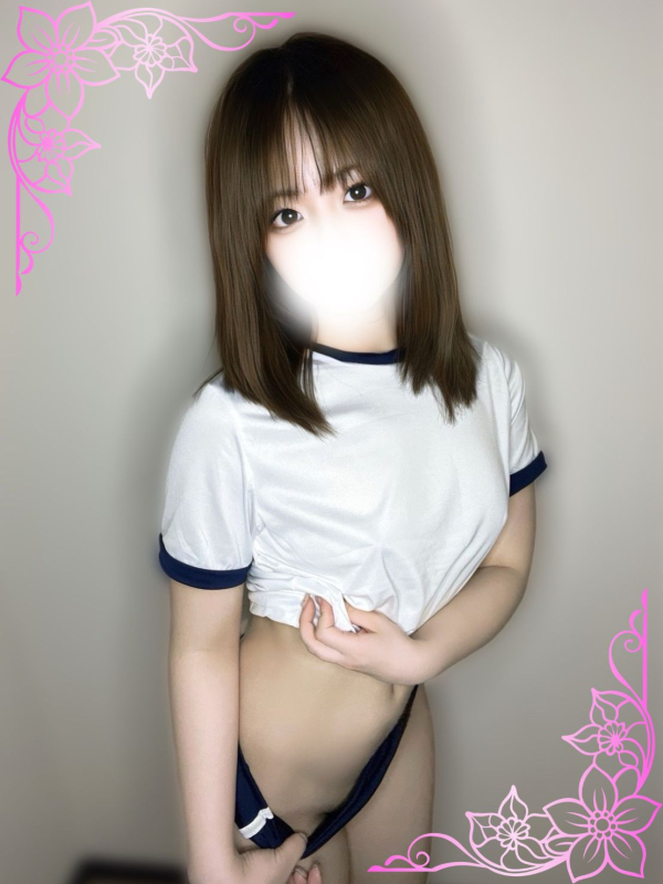 望月ゆあ